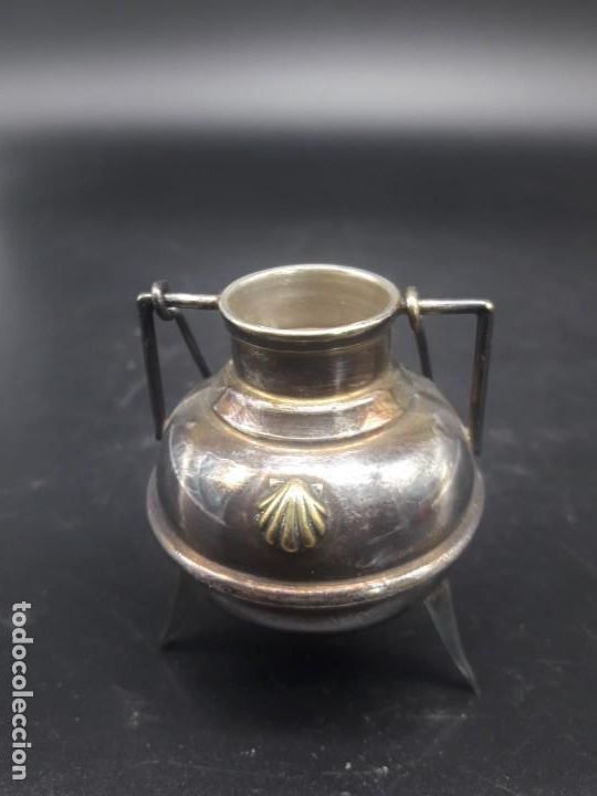 Antig&uuml;edades: Pote de metal plateado - Foto 1