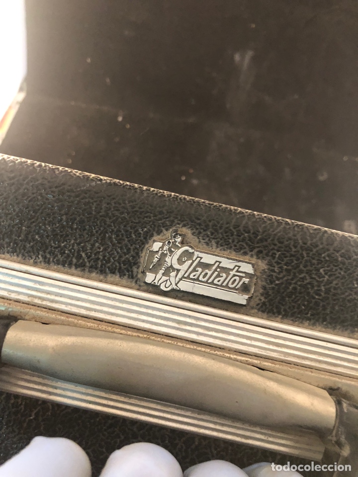 Antig&uuml;edades: Antiguo malet&iacute;n GLADIATOR - Foto 4