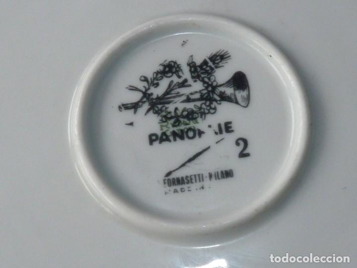 Antigüedades: Precioso plato Piero Fornasetti serie Panoplie porcelana Milán Italia Mid Century original años 50 - Foto 8 - 199819446