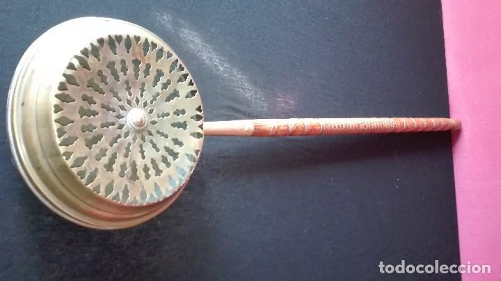 Antig&uuml;edades: ANTIGUO BRASERO CALIENTACAMAS CON MANGO DE MADERA - Foto 1