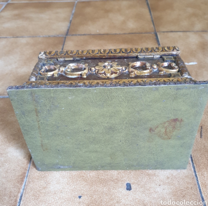 Antig&uuml;edades: Caja de madera tallada - Foto 6