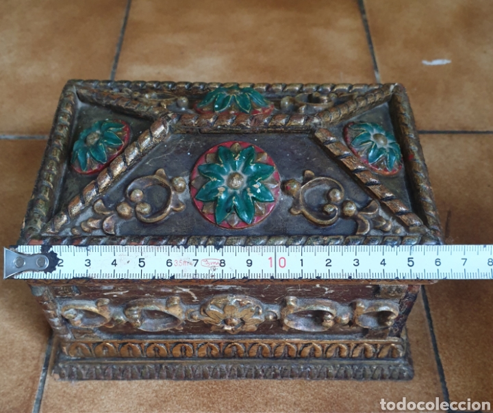 Antig&uuml;edades: Caja de madera tallada - Foto 8