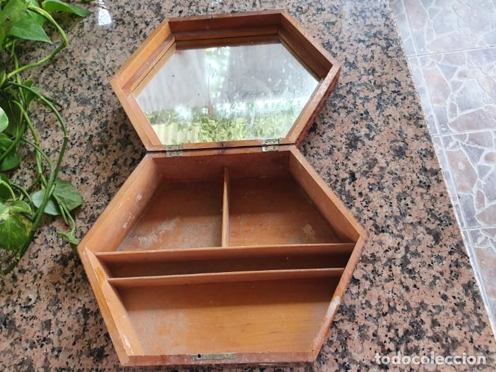 Antig&uuml;edades: Antigua caja  de madera - Foto 3