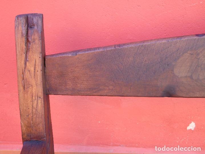 Antig&uuml;edades: ANTIGUO BANCO DE NOGAL. RESTAURADO. - Foto 16