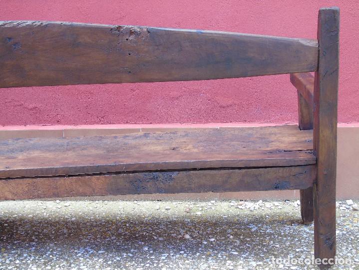 Antig&uuml;edades: ANTIGUO BANCO DE NOGAL. RESTAURADO. - Foto 32