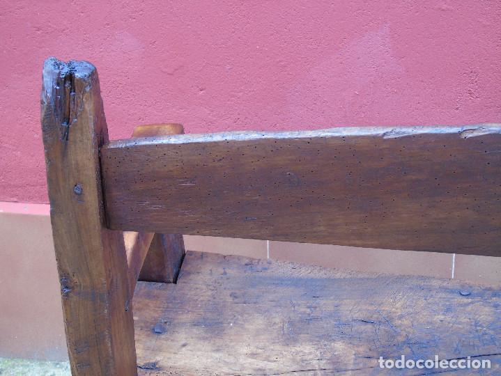 Antig&uuml;edades: ANTIGUO BANCO DE NOGAL. RESTAURADO. - Foto 42