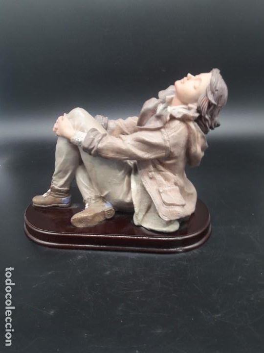 Antig&uuml;edades: Figura de joven - Foto 2