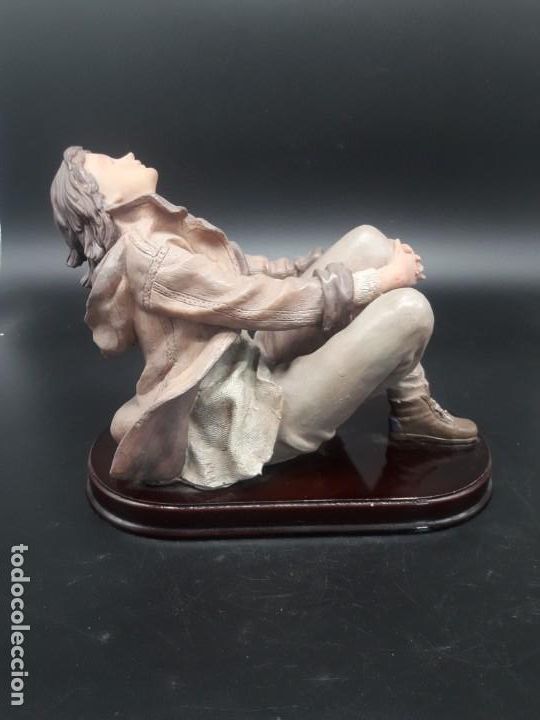 Antig&uuml;edades: Figura de joven - Foto 4