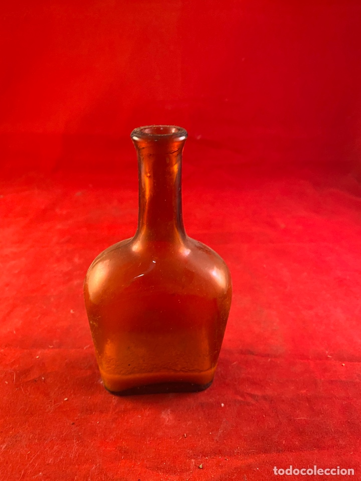Antig&uuml;edades: Botella farmacia cristal - Foto 1