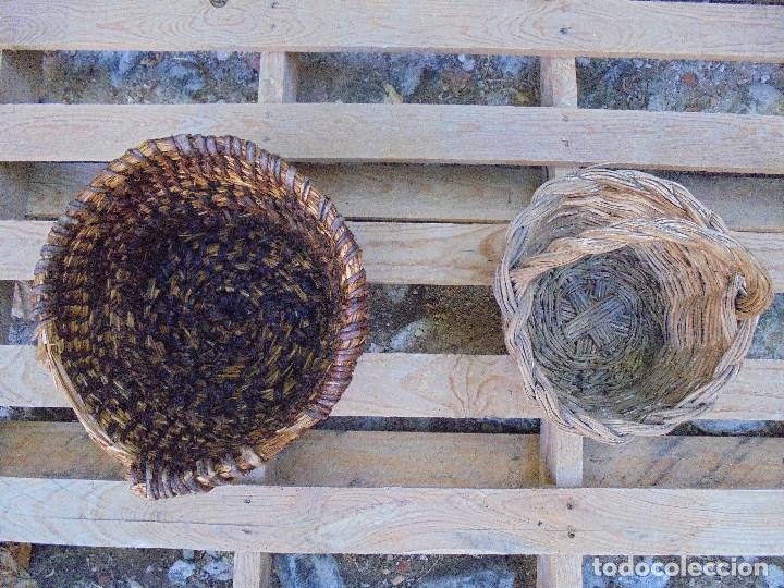 Antig&uuml;edades: 2 CESTAS DE MIMBRE Y VARAS DE SAUCE - CESTOS DE ENEA - Foto 3