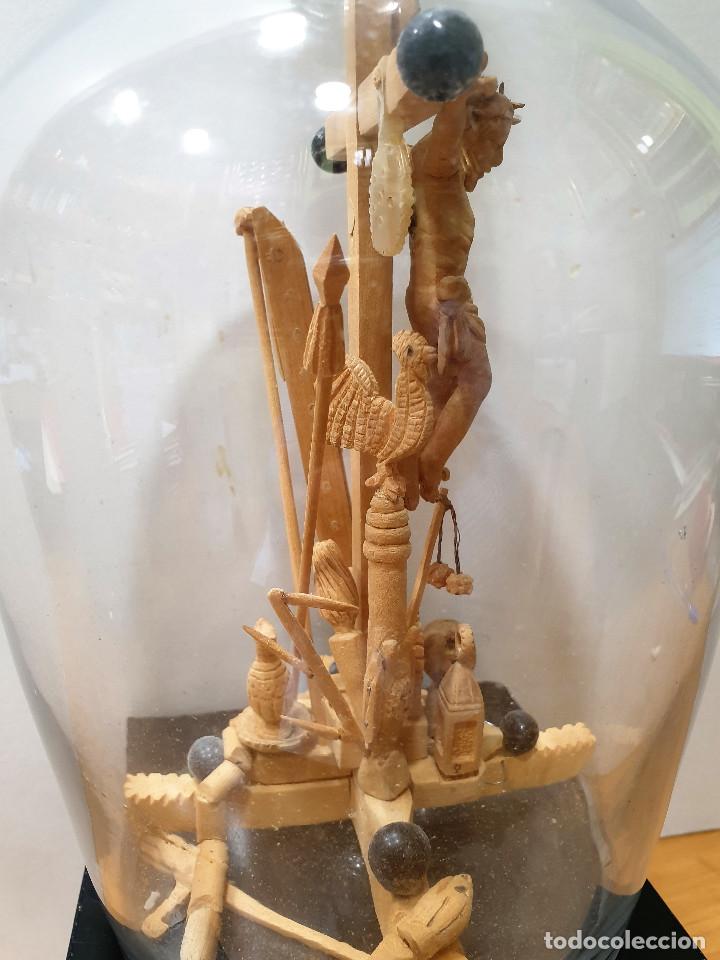 Antig&uuml;edades: Calvario de madera en botella de vidrio de La Granja. - Foto 6