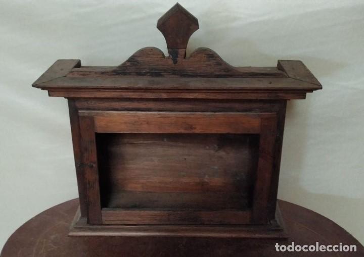 Antig&uuml;edades: caja de madera de pino - Foto 1