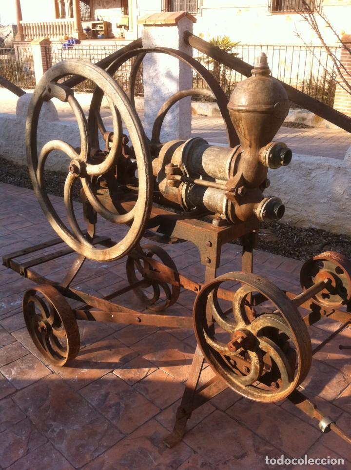 Antig&uuml;edades: BOMBA TRANSVASADORA - Foto 1