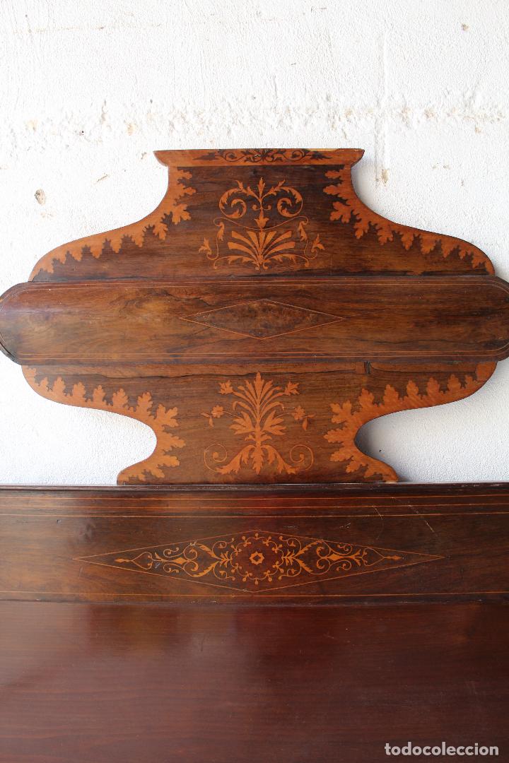 Antig&uuml;edades: cama antigua con marqueteria para restaurar - Foto 9