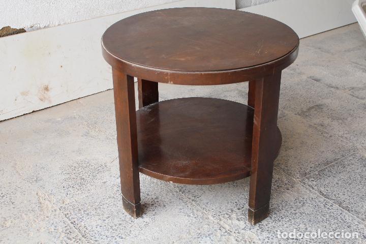 Antig&uuml;edades: mesa baja antigua de madera - Foto 3