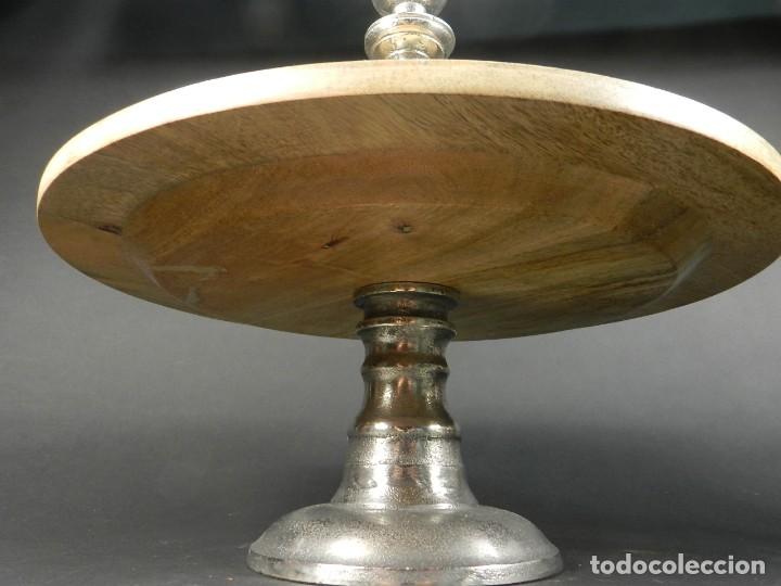 Antig&uuml;edades: FRUTERO DE MADERA Y PELTRE - Foto 4