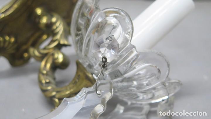 Antig&uuml;edades: APLIQUE DE BRONCE Y CRISTAL - Foto 2
