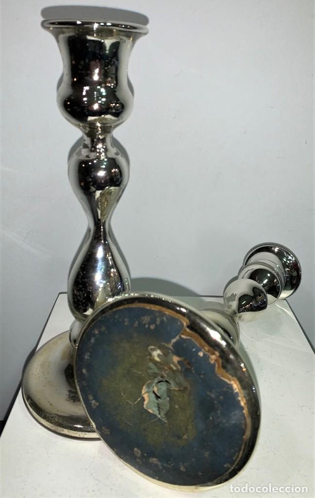Antig&uuml;edades: Par de candeleros de La Granja. - Foto 3