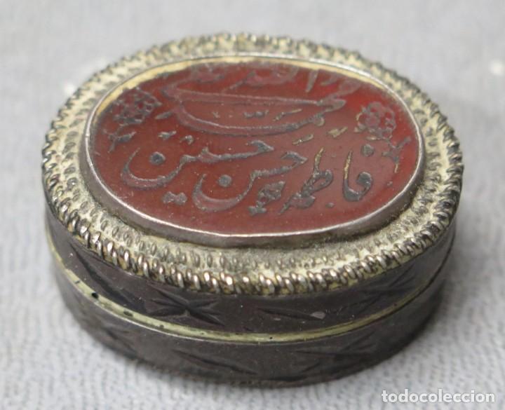 Antig&uuml;edades: PASTILLERO DE PLATA ARABE - Foto 1