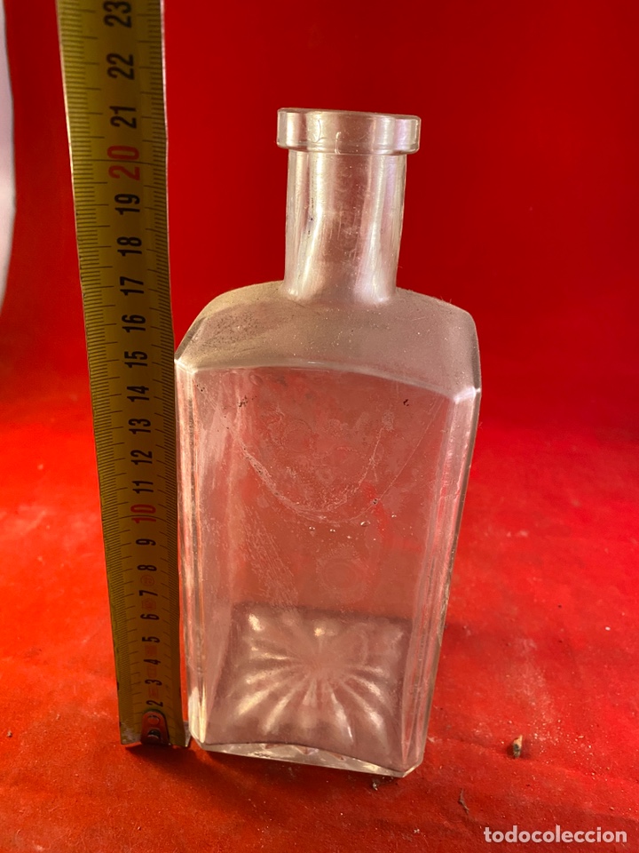 Antig&uuml;edades: Antigua botella Cristal - Foto 2