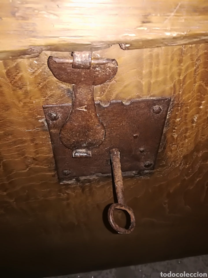 Antig&uuml;edades: Arca Casta&ntilde;o - Foto 3