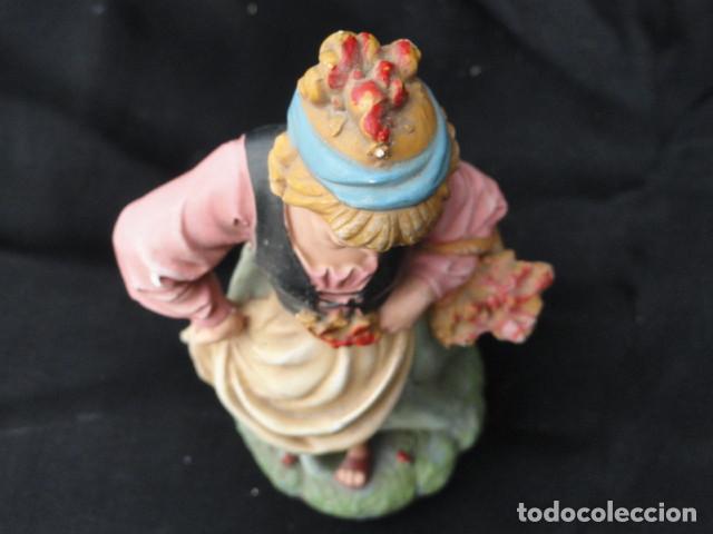 Antig&uuml;edades: FIGURA YESO PASTORA. - Foto 7