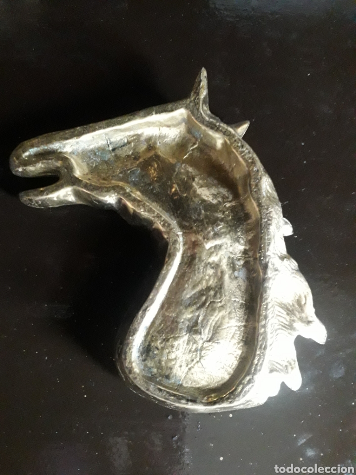 Antig&uuml;edades: Cenicero cabeza caballo bronce - Foto 2
