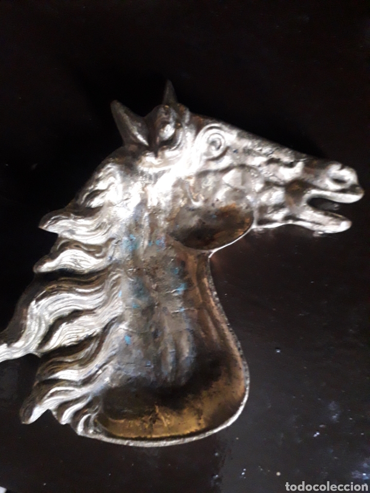 Antig&uuml;edades: Cenicero cabeza caballo bronce - Foto 1