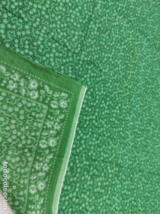 Antig&uuml;edades: Pa&ntilde;uelo de algod&oacute;n estampado en verde - Foto 6