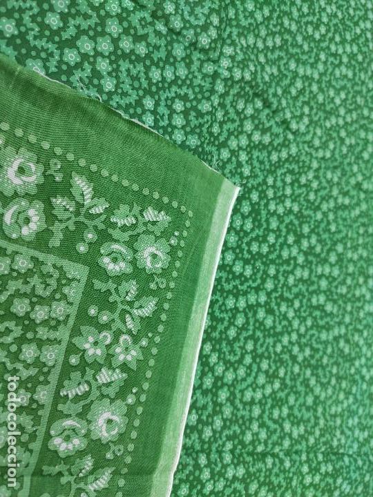 Antig&uuml;edades: Pa&ntilde;uelo de algod&oacute;n estampado en verde - Foto 7