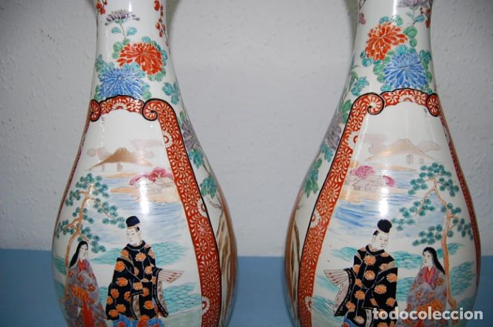 Antig&uuml;edades: PAREJA DE JARRONES EN PORCELANA ORIENTAL - Foto 3