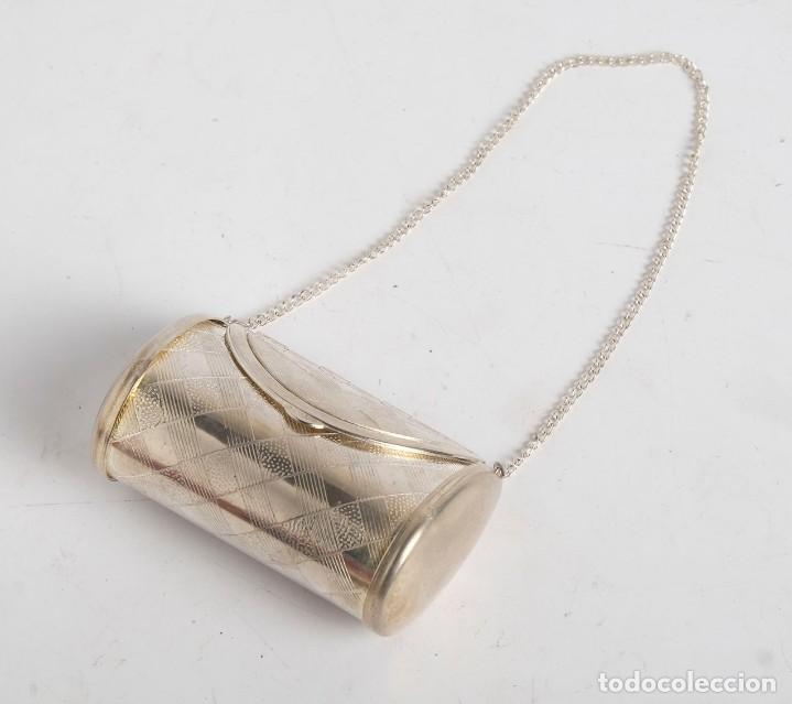 Antig&uuml;edades: Pastillero en forma de bolso plateado - Foto 4