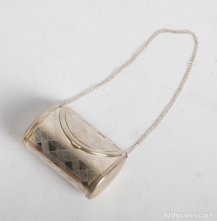 Antig&uuml;edades: Pastillero en forma de bolso plateado - Foto 5