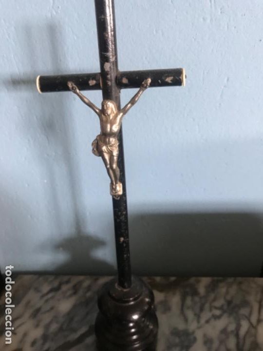 Antig&uuml;edades: Cristo ebonizado - Foto 1