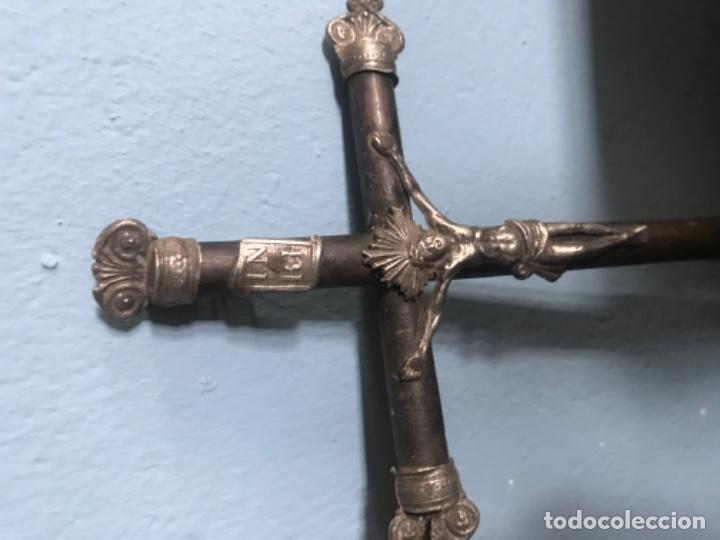 Antig&uuml;edades: Crucifijo de colgar - Foto 2