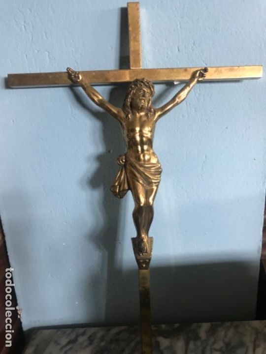 Antig&uuml;edades: Crucifijo bronce - Foto 1