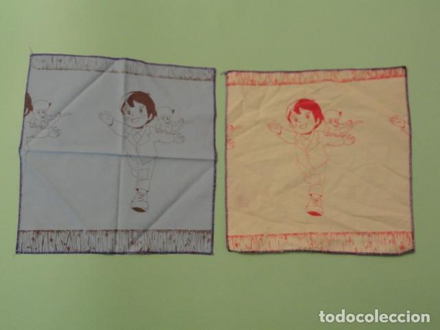Antig&uuml;edades: 2 PA&Ntilde;UELOS DIBUJOS MARCO. - Foto 1