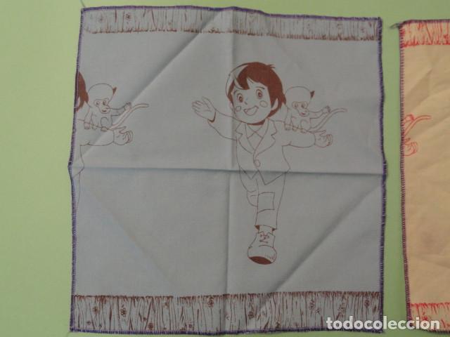 Antig&uuml;edades: 2 PA&Ntilde;UELOS DIBUJOS MARCO. - Foto 2