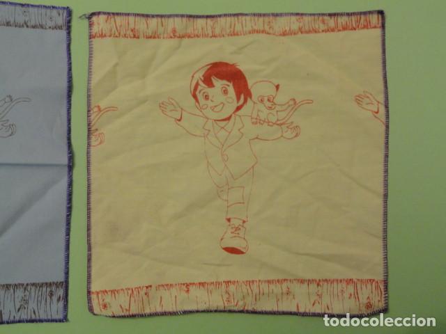 Antig&uuml;edades: 2 PA&Ntilde;UELOS DIBUJOS MARCO. - Foto 3