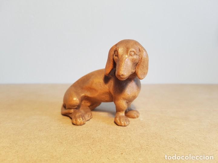 Antig&uuml;edades: Teckel. Talla miniatura de vitrina de Dolfi. - Foto 1