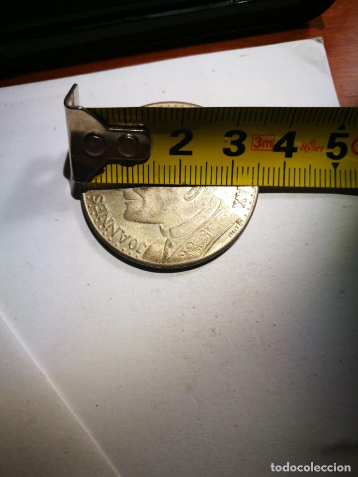 Antig&uuml;edades: Medalla Juan Pablo II Pont&iacute;fice Maximo - Foto 3