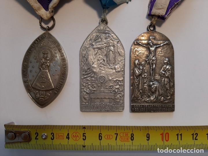Antig&uuml;edades: Lote de tres medallas - Foto 6