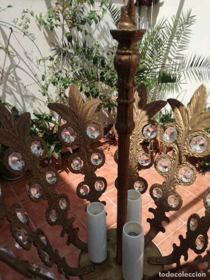 Antig&uuml;edades: L&aacute;mpara en bronce - Foto 2