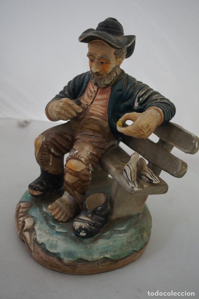 Antig&uuml;edades: HOMBRE SENTADO EN BANCO - Foto 2