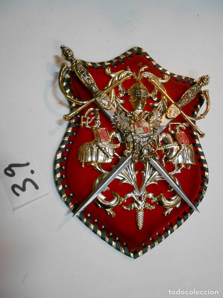 Antig&uuml;edades: ANTIGUO ESCUDO DE ARMAS - Foto 1