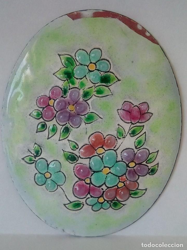 Antig&uuml;edades: CHAPAS ESMALTADAS. (Tema floral) - Foto 4