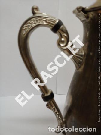 Antig&uuml;edades: ANTIG&Uuml;A  TETERA - CAFETERA  EN METAL  PLATEADO - Foto 4