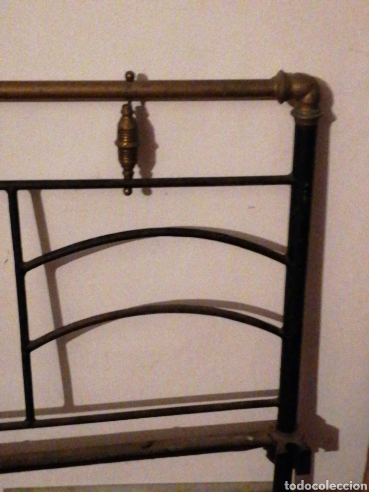 Antig&uuml;edades: Cama laton - Foto 3