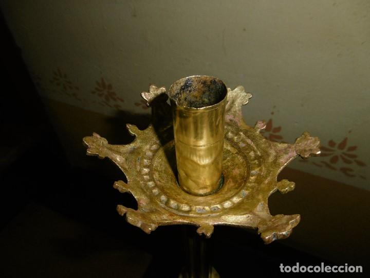 Antig&uuml;edades: ANTIGUO CANDELABRO DE BRONCE. - Foto 5