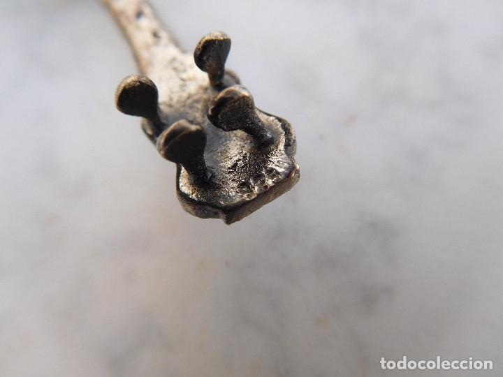 Antig&uuml;edades: Guitarra de plata y madera - Foto 4